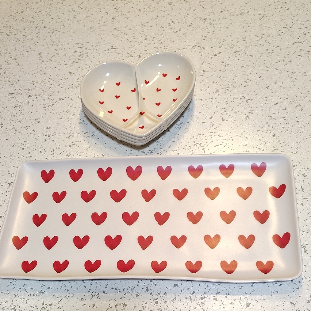 Heart Patterned Melamine Dish Set And Platter